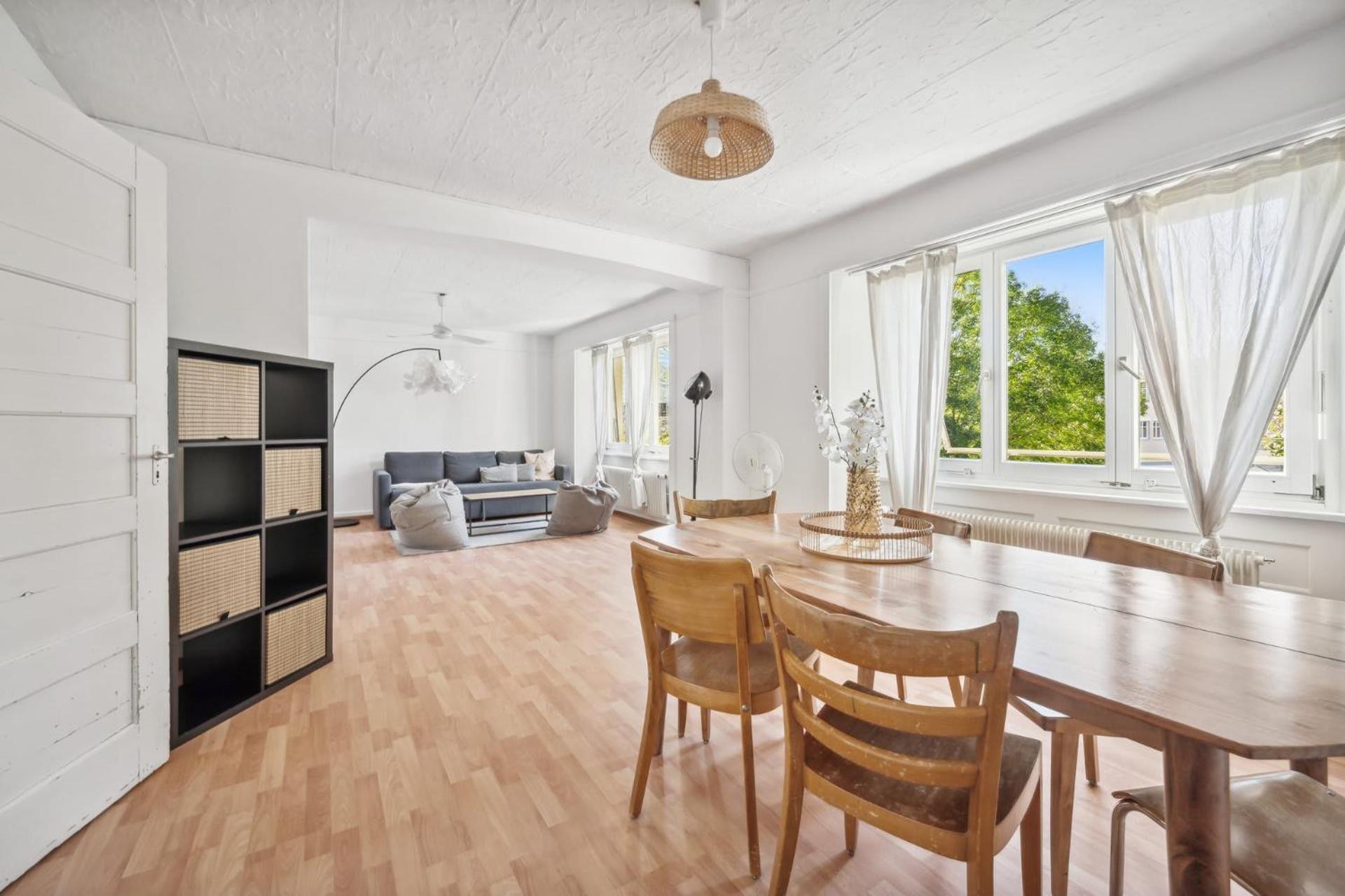 Homey Comfort In Oerlikon Zurich Ngoại thất bức ảnh